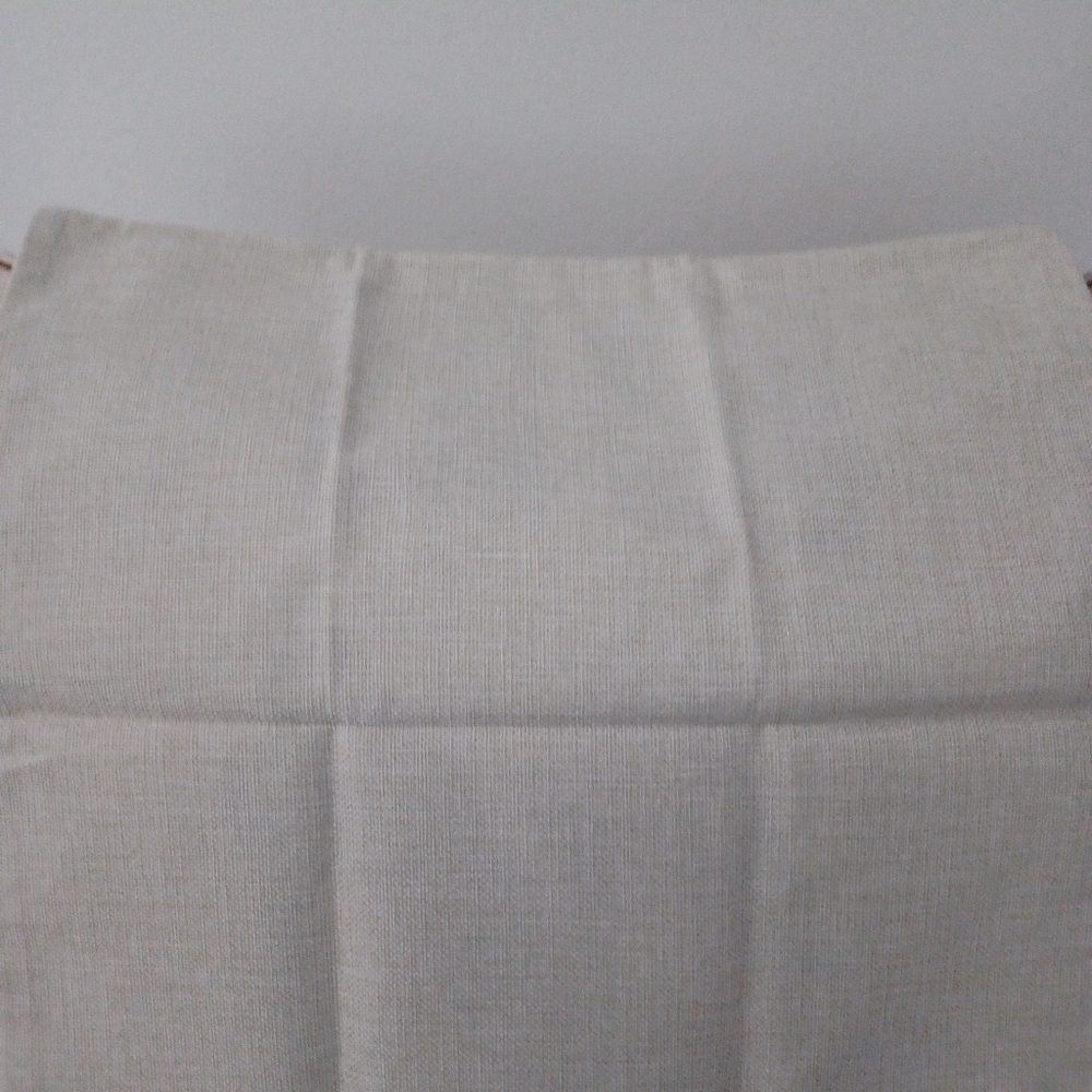 Pillow case - Picture 2 of 3